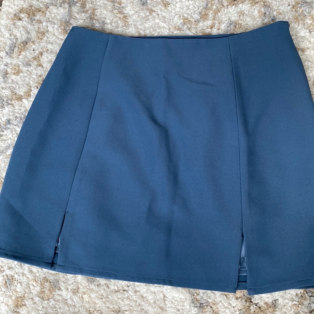NWOT blue skirt